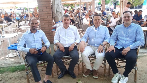 Eyalet Başkan Yardımcısı İrfan Hacıgene ile Başkan Danışmanları Salih Yörük, Fatih İsmailko ve Amucka İbrahim, Kurban Bayramı dolayısıyla bölge halkıyla bir araya geldi